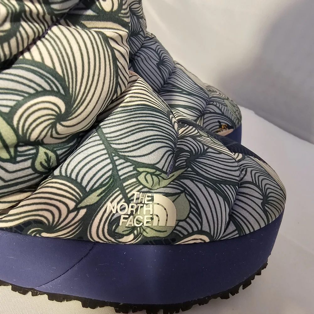 The North Face Thermoball Kids' Blue and White Patterned Shoes SZ 11 Toddler